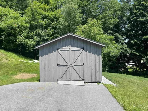 3299 West Road Manchester VT 05255
