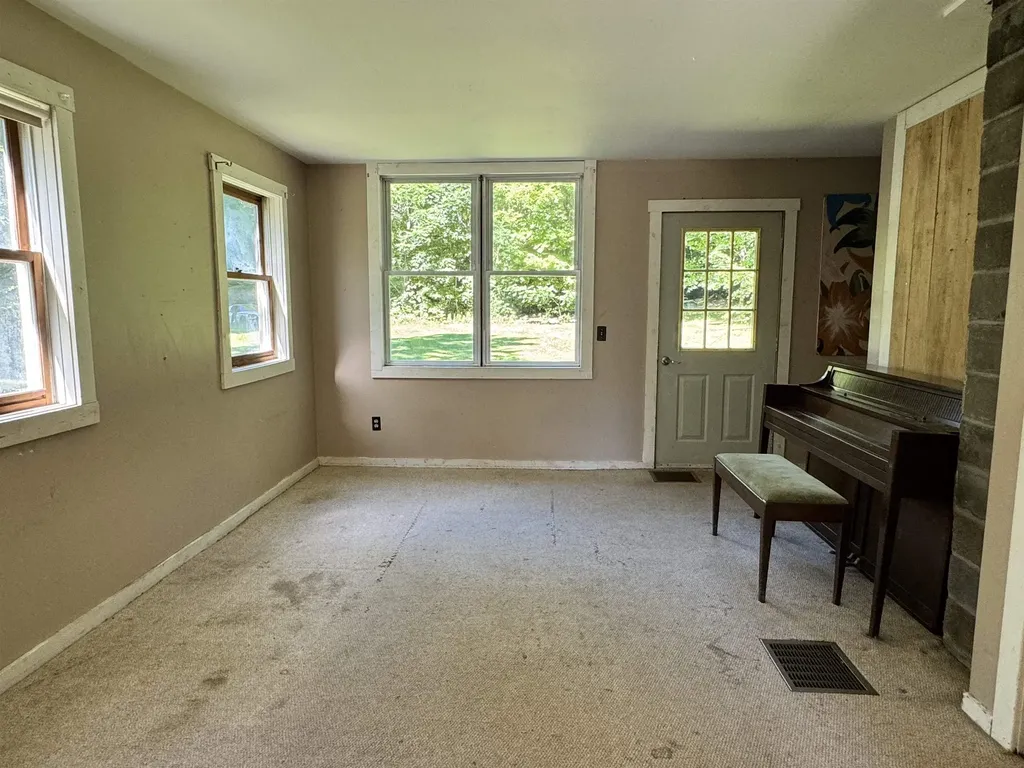 175 Thomas Drive Bristol VT 05443
