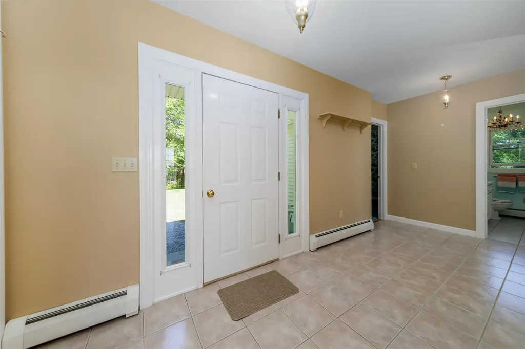 24 Meadow Road Newbury NH 03255