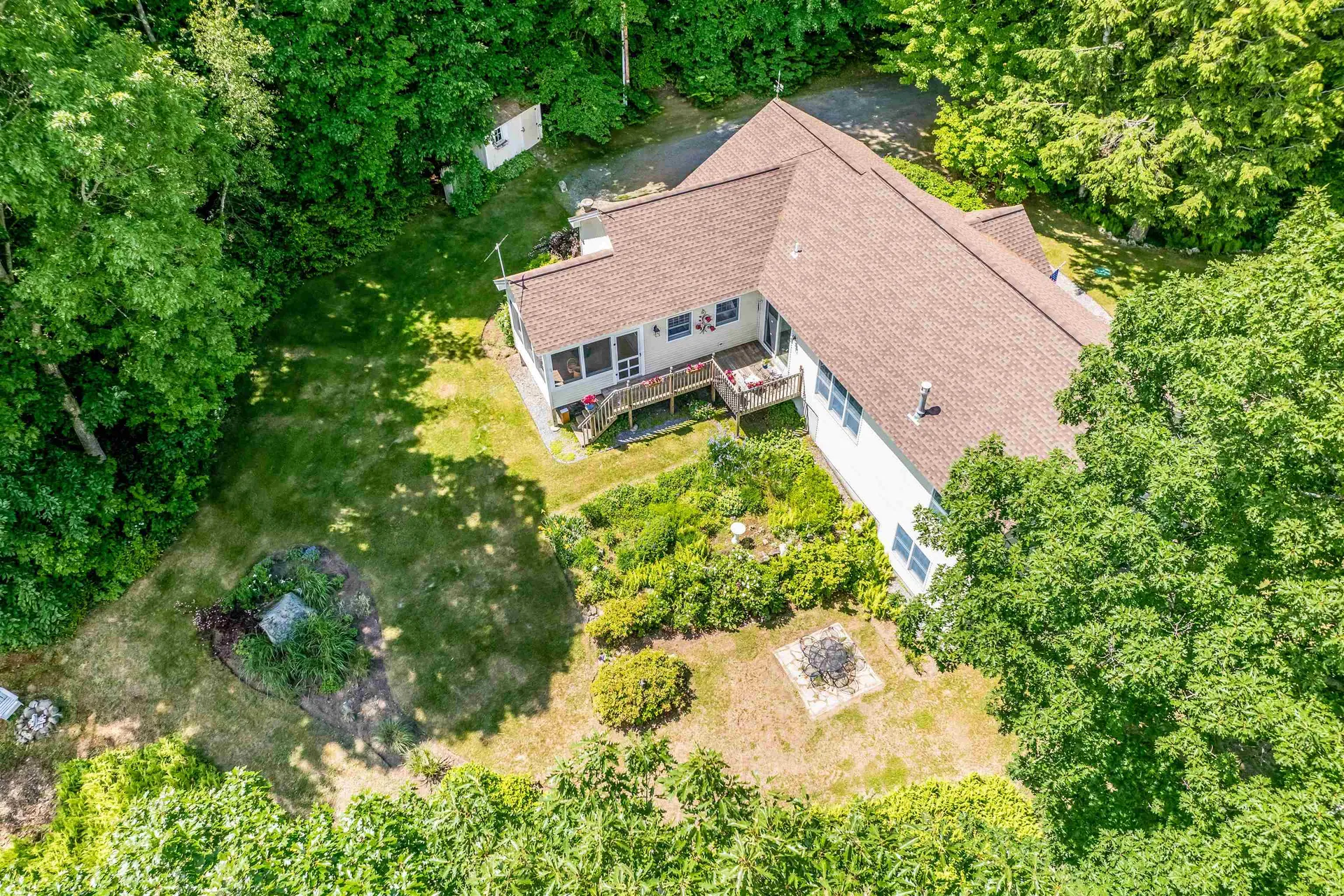 24 Meadow Road Newbury NH 03255