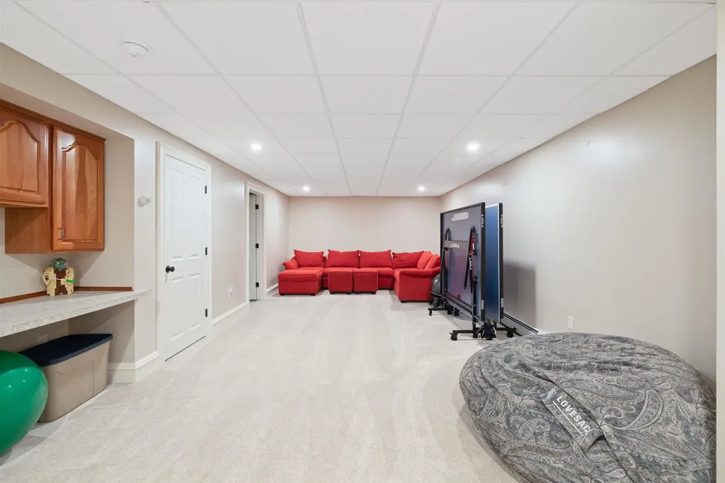 250 Rollins Road Newbury NH 03255