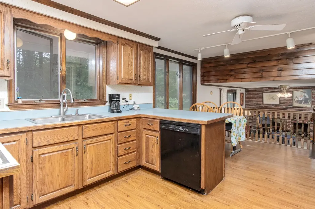 179 Mccurdy Road New Boston NH 03070