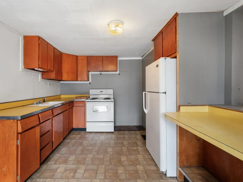 383 Stratton Road Rutland City VT 05701