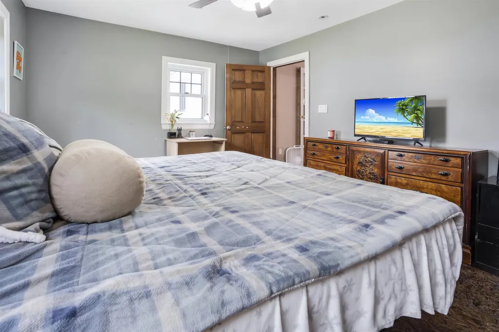 19 Hackett Lane Hampton NH 03842