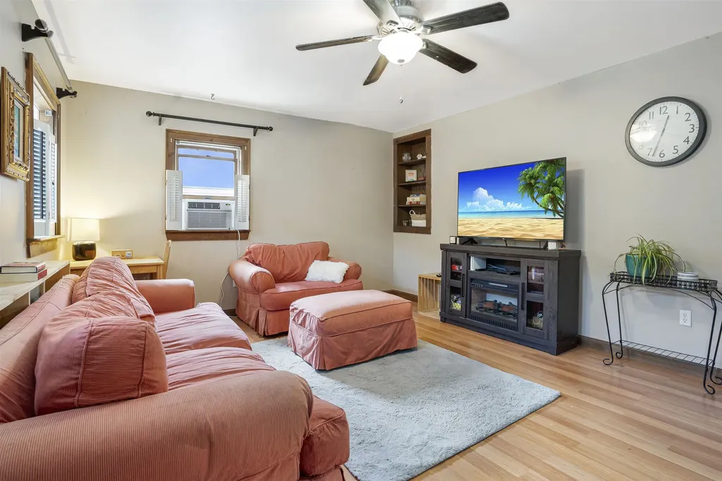 19 Hackett Lane Hampton NH 03842