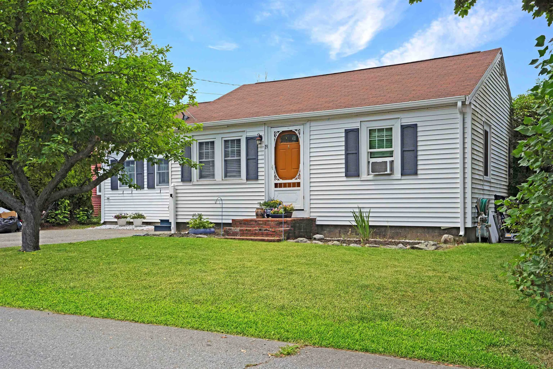 19 Hackett Lane Hampton NH 03842