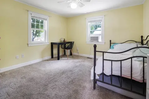 19 Hackett Lane Hampton NH 03842