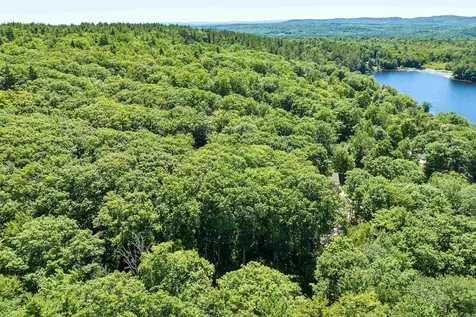 17&19 Warbonnet Lane Gilmanton NH 03237