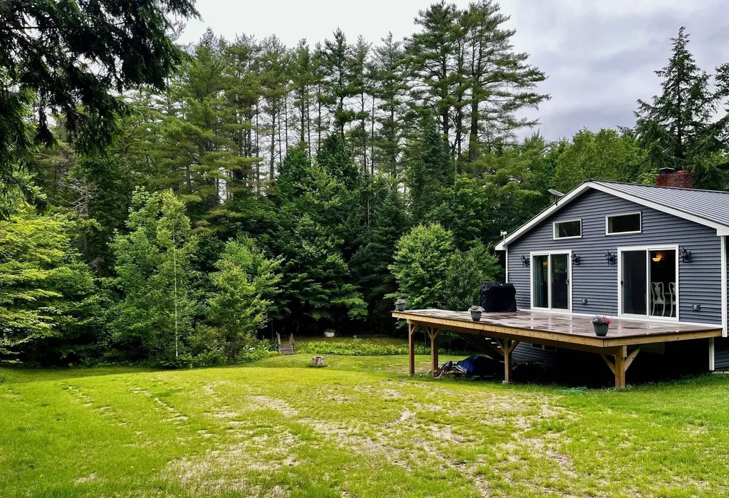 74 Penacook Path Sunapee NH 03782