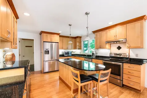 94 Greensward Drive Grantham NH 03753