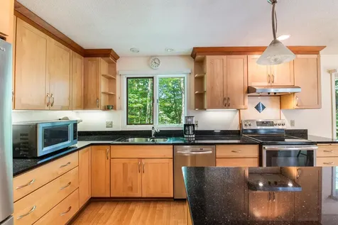 94 Greensward Drive Grantham NH 03753