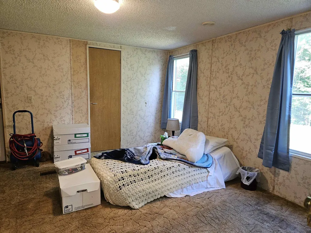 48 Codfish Hill Road Canaan NH 03741