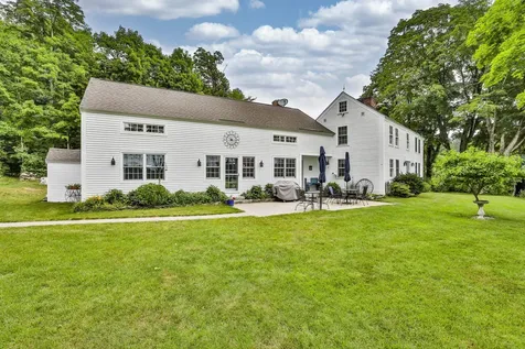 25 Howe Lane Hollis NH 03049