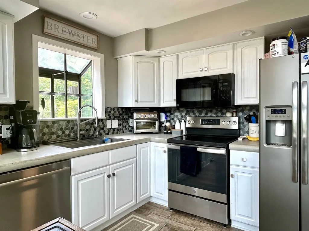 350 Splitrock Road Grantham NH 03753