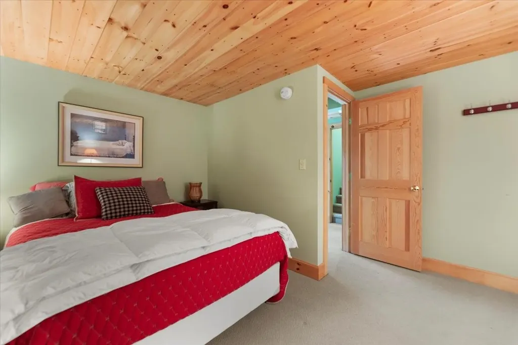 450 Deerwood Hill Road Londonderry VT 05155