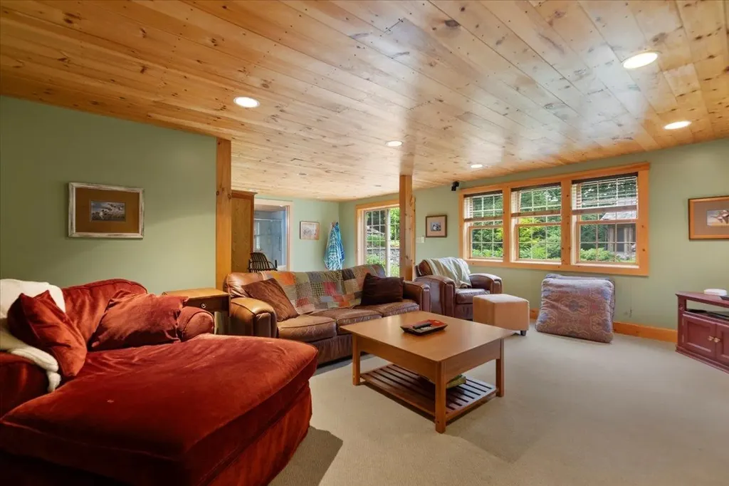 450 Deerwood Hill Road Londonderry VT 05155