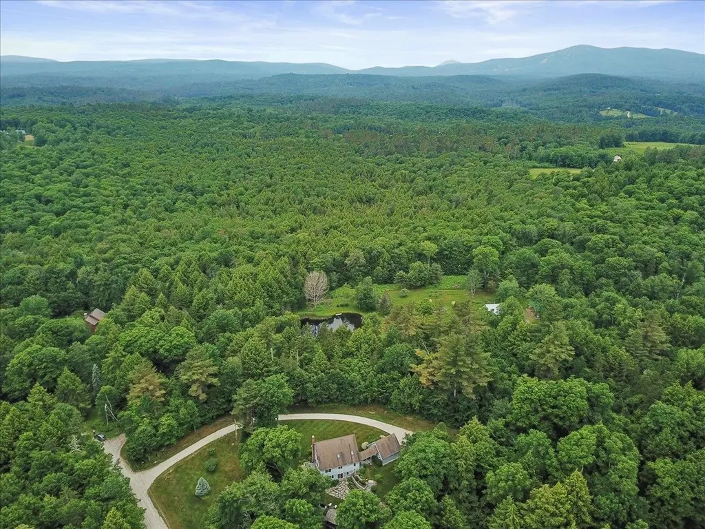 450 Deerwood Hill Road Londonderry VT 05155