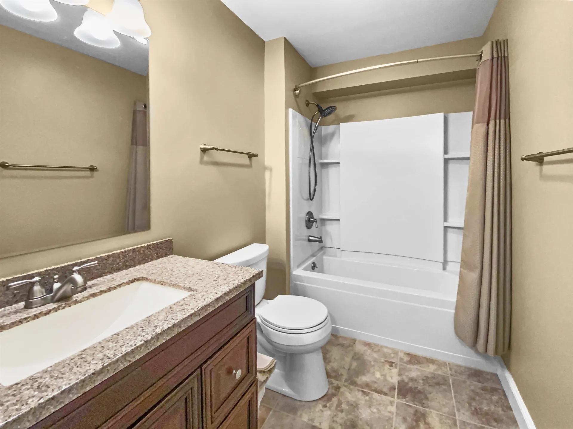 119 Williams Lane Hartford VT 05059