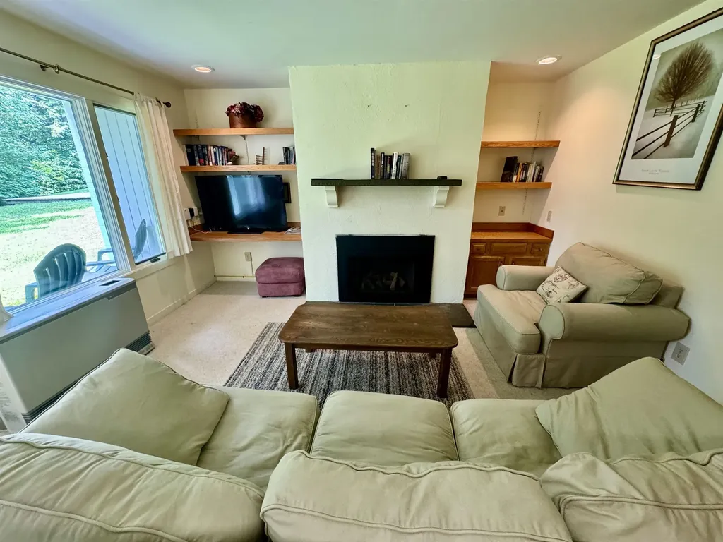 50 Glades Drive Warren VT 05674