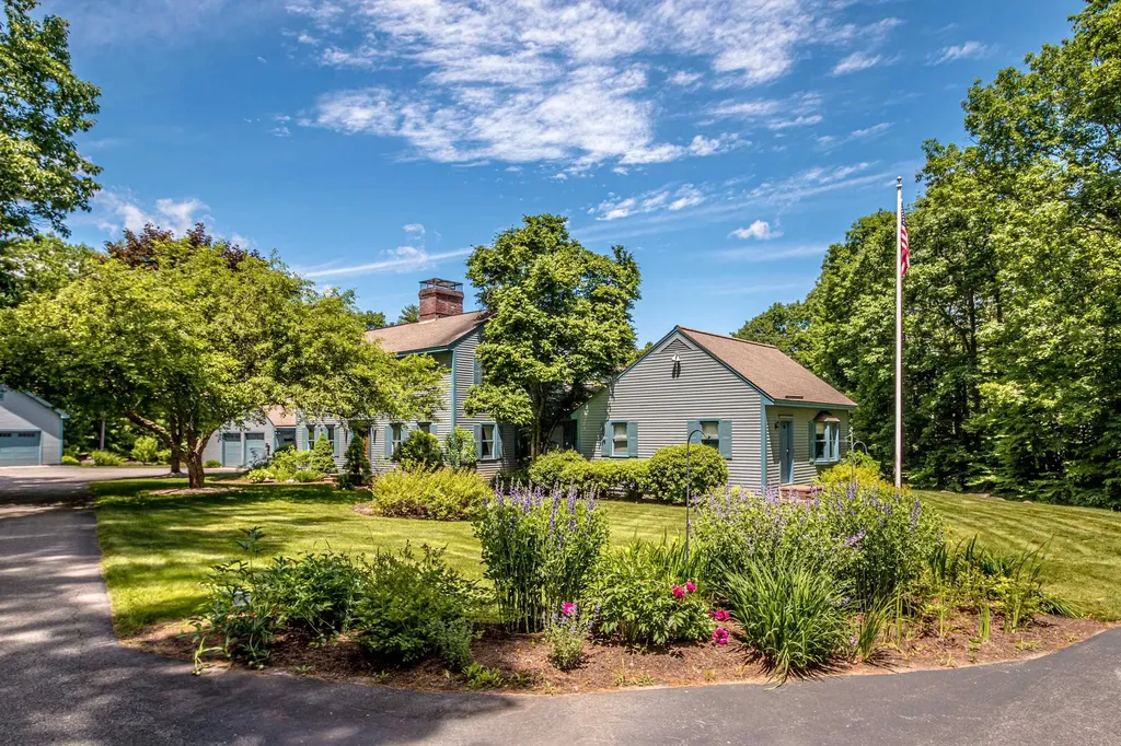 53 Landrock Road Conway NH 03818