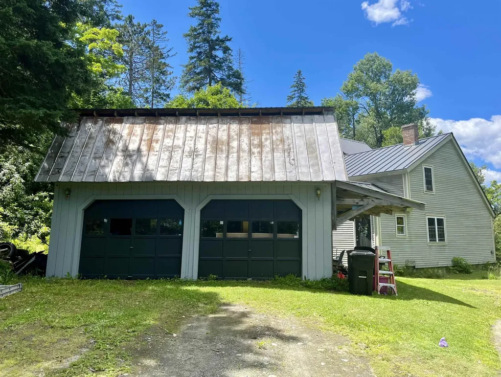 34 South Glover Street Glover VT 05839