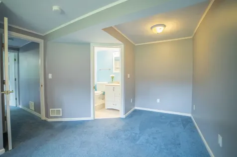 39 Carriage Hill Road Brattleboro VT 05301