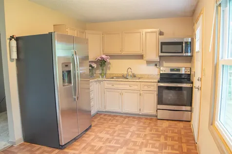 39 Carriage Hill Road Brattleboro VT 05301