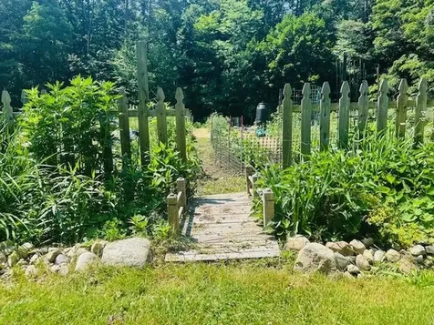 39 Carriage Hill Road Brattleboro VT 05301