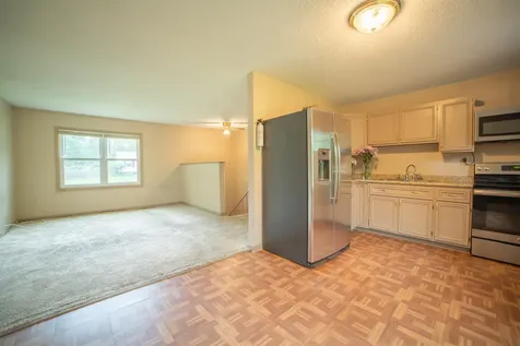 39 Carriage Hill Road Brattleboro VT 05301