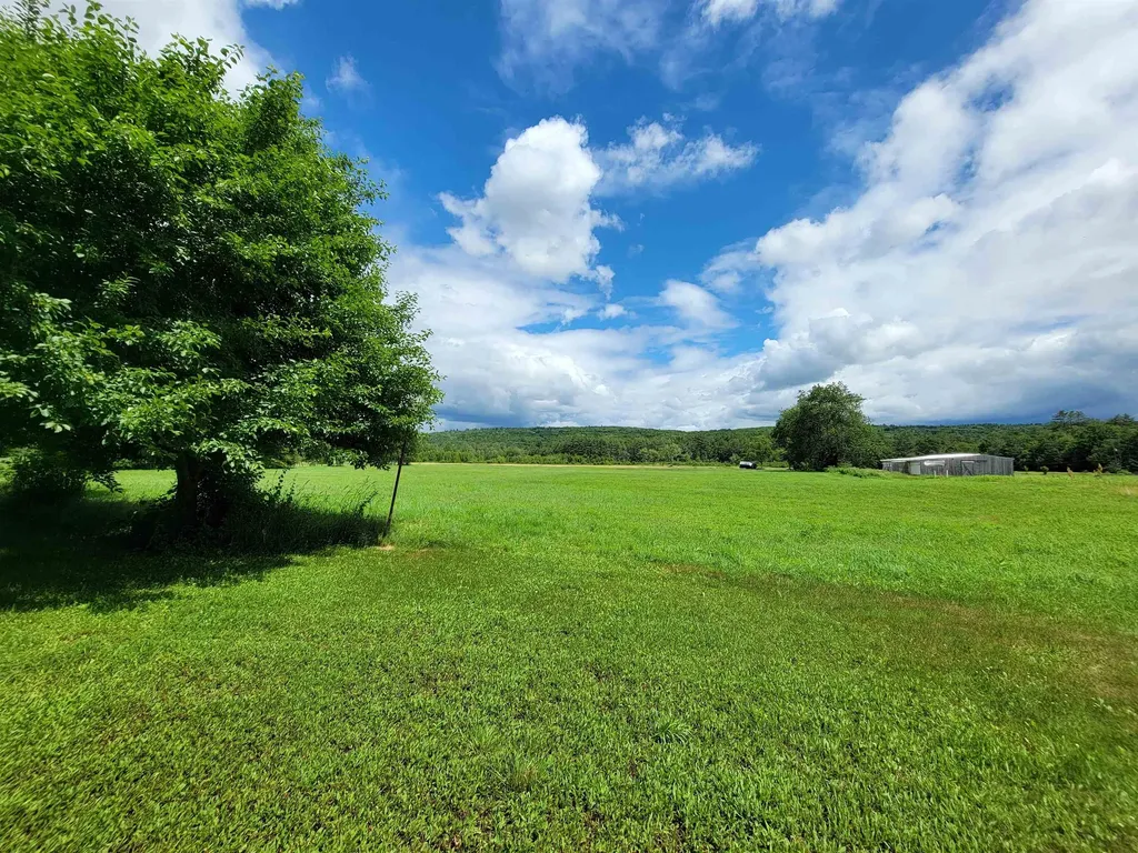 20 North Road Alexandria NH 03222