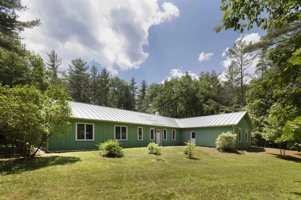 32 Dunsinane Drive Lebanon NH 03766