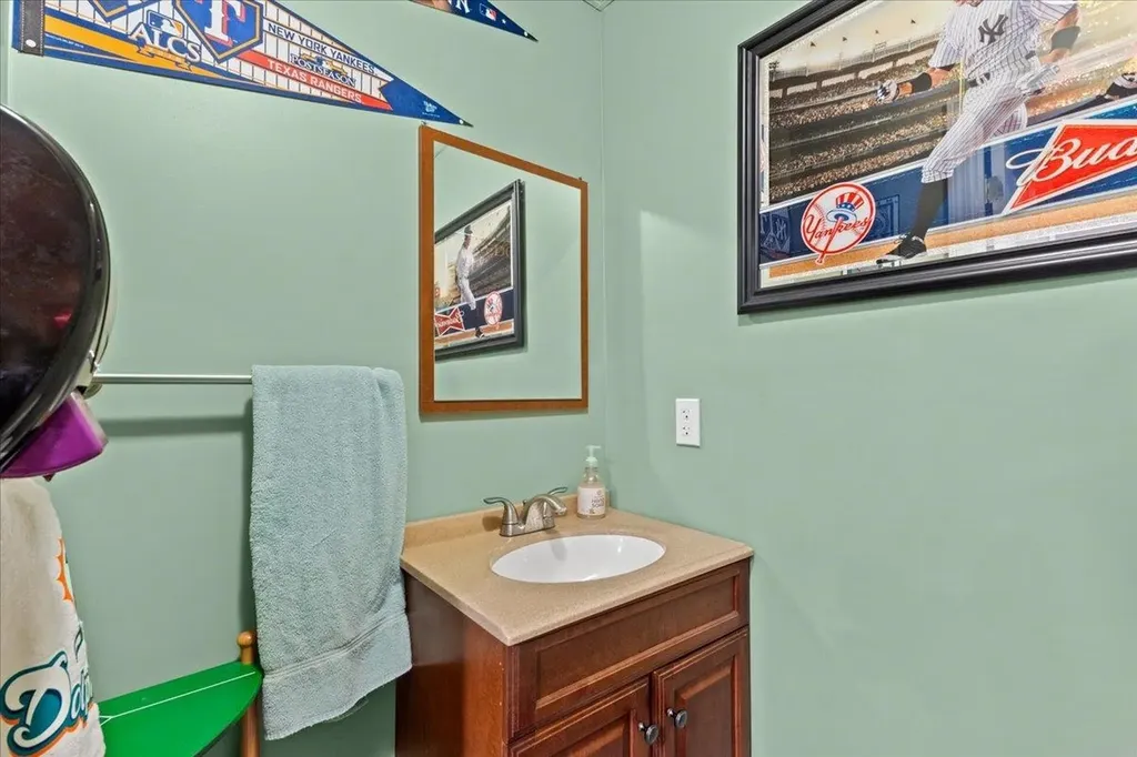 199 Day Lane Williston VT 05495