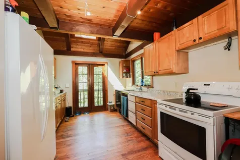 77 Onset Road Bennington NH 03442