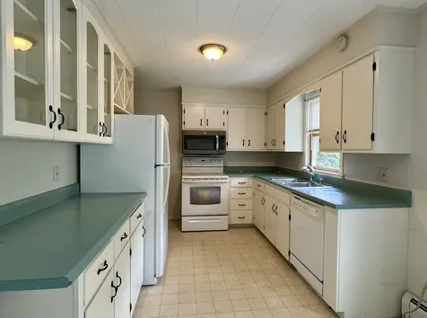 18 Central Street Sunapee NH 03782