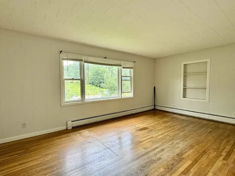 18 Central Street Sunapee NH 03782
