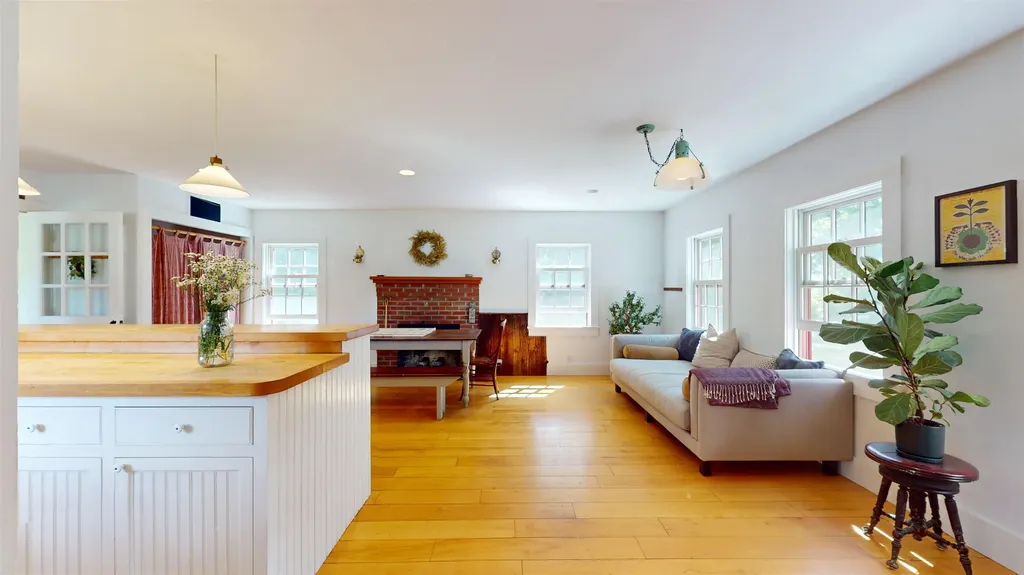 1413 Brown Road Shoreham VT 05770