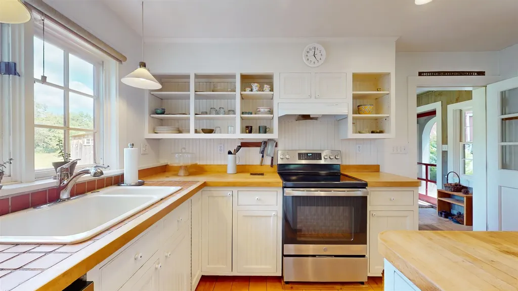 1413 Brown Road Shoreham VT 05770