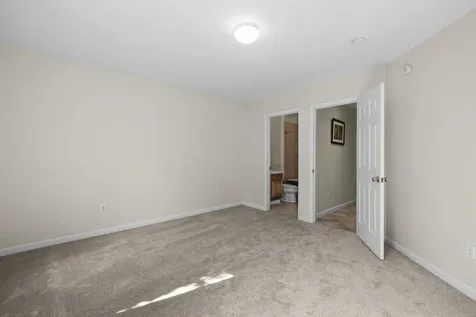 11 Osprey Lane Newmarket NH 03857