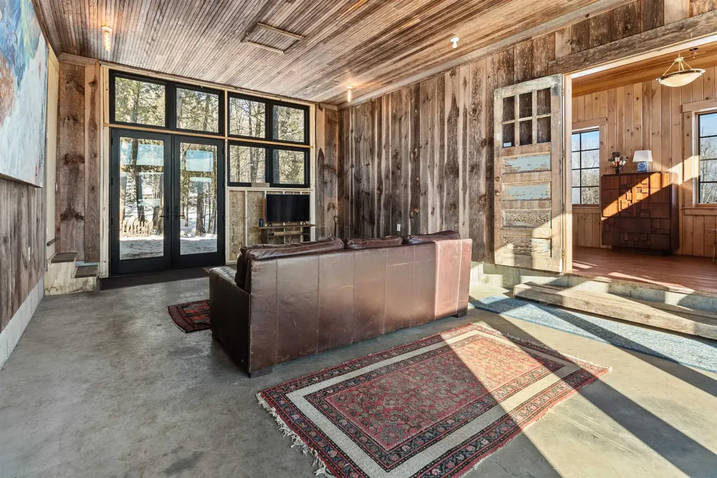 350 South Pitkin Road Albany VT 05820