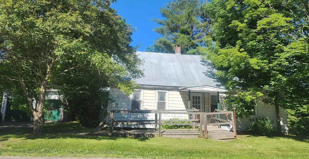 140 Route 12s, Northfield, VT 05663-6348 | 5003761 | CENTURY 21 Farm ...