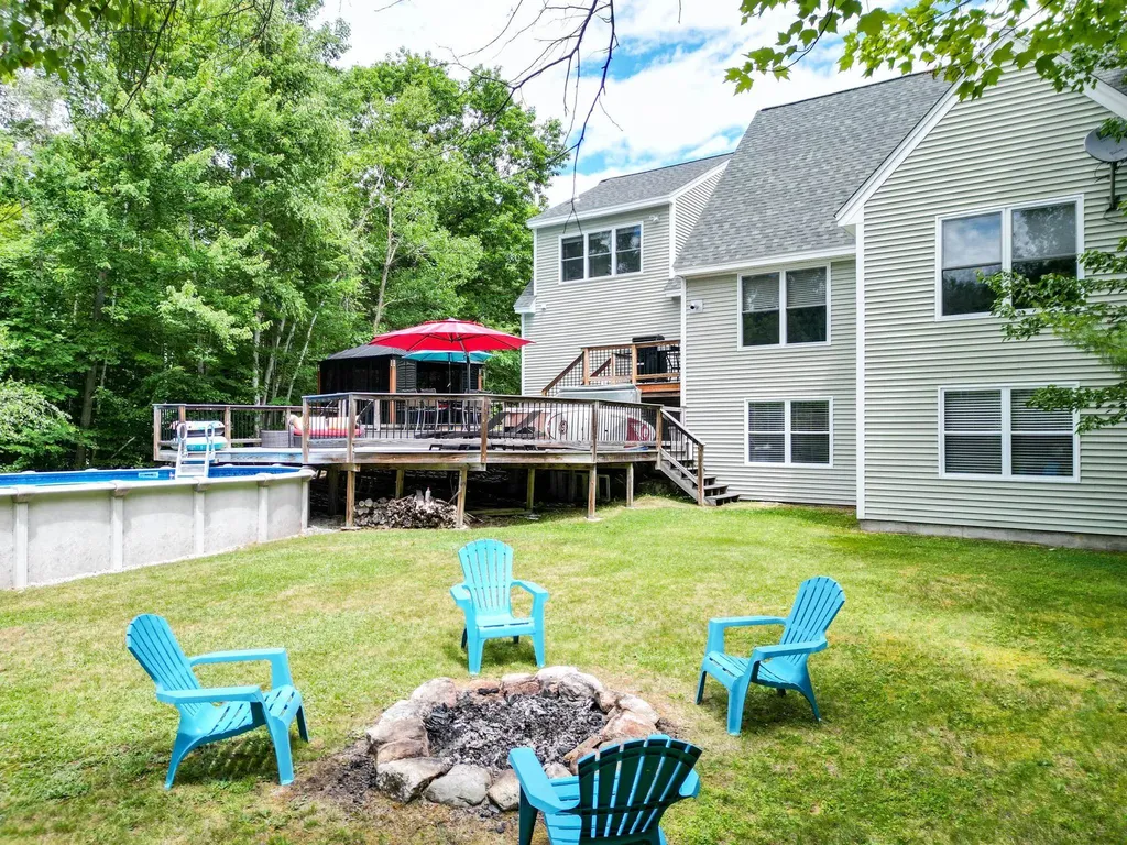 24 Amber Way Conway NH 03813