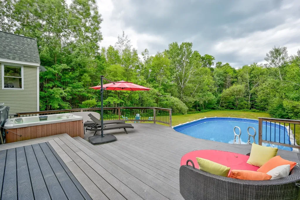 24 Amber Way Conway NH 03813
