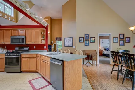 24 Amber Way Conway NH 03813