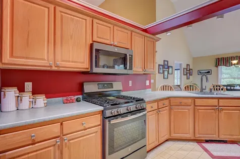 24 Amber Way Conway NH 03813
