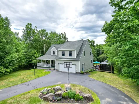 24 Amber Way Conway NH 03813