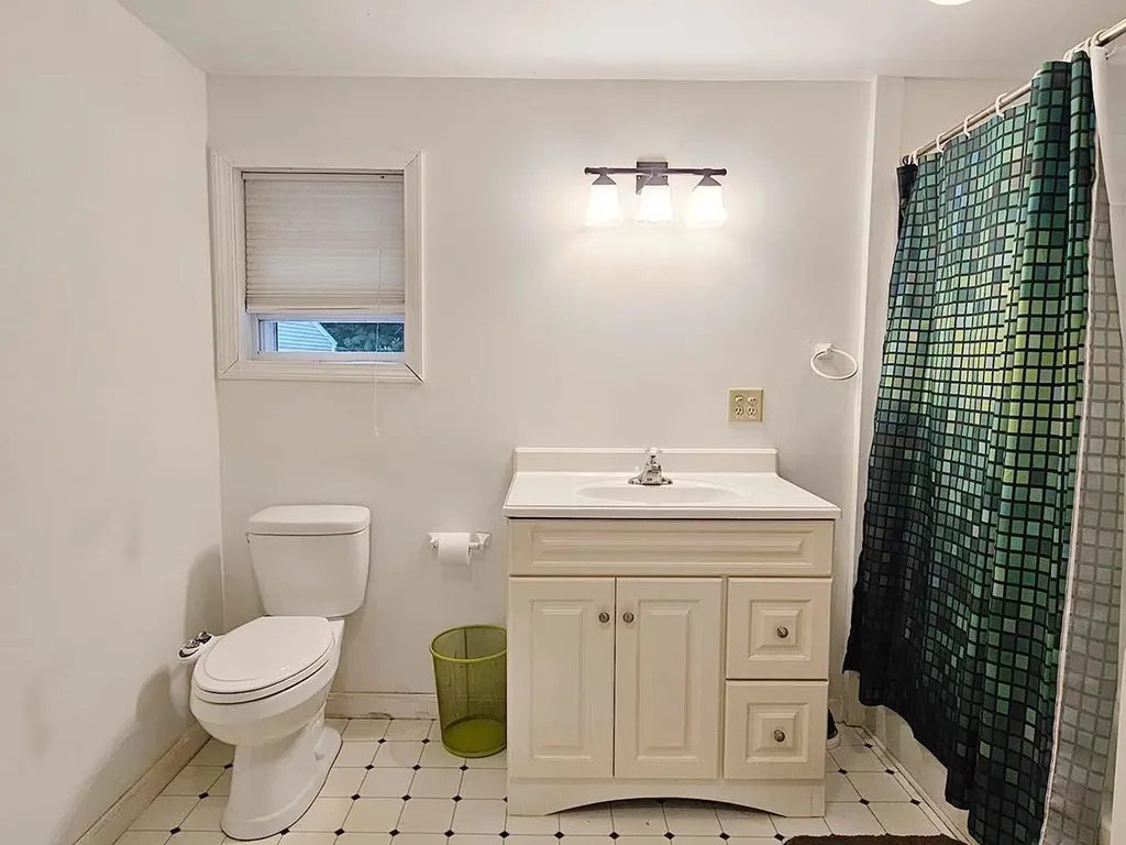 79 North Cove Road Burlington VT 05408