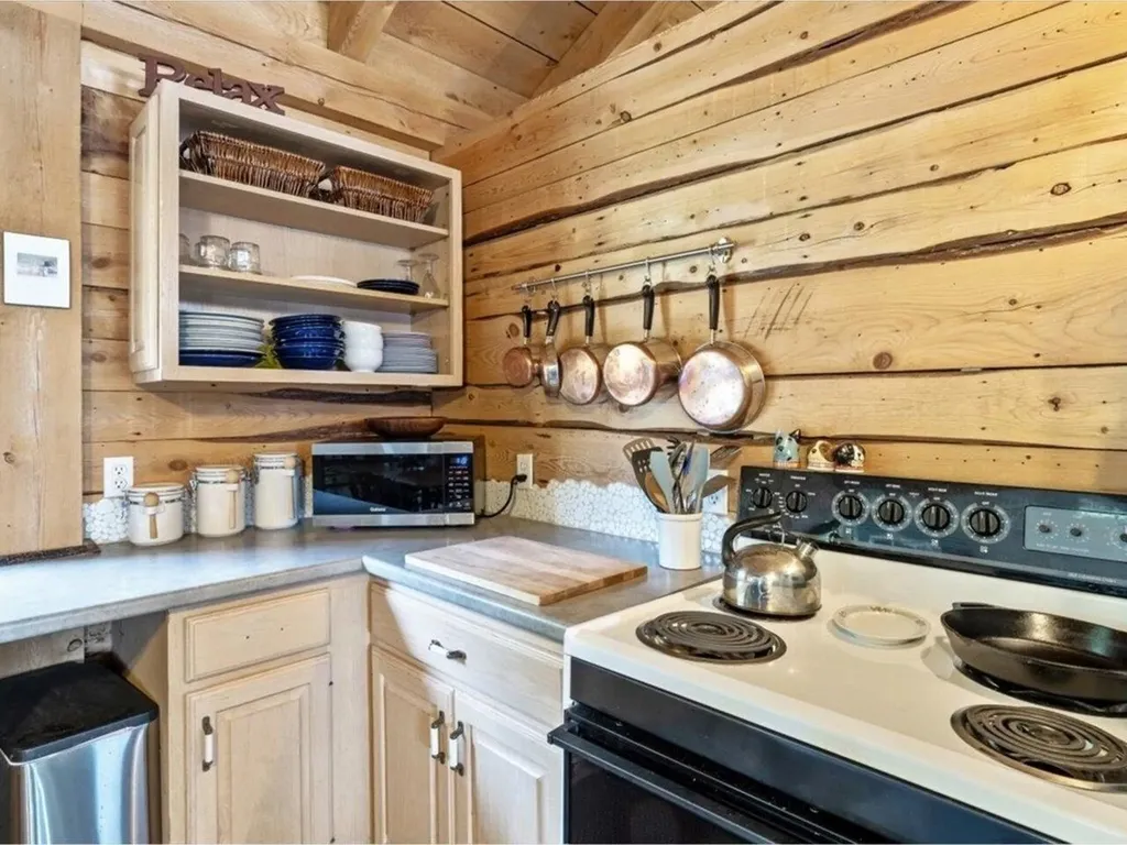 131 Shore Road Franklin VT 05457