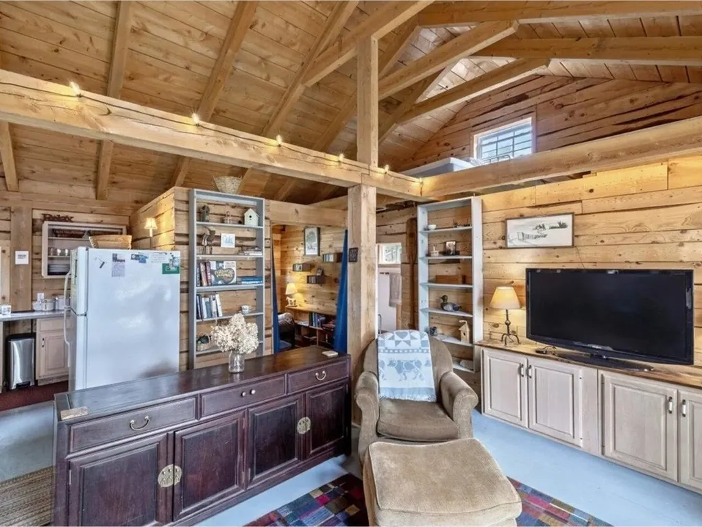 131 Shore Road Franklin VT 05457