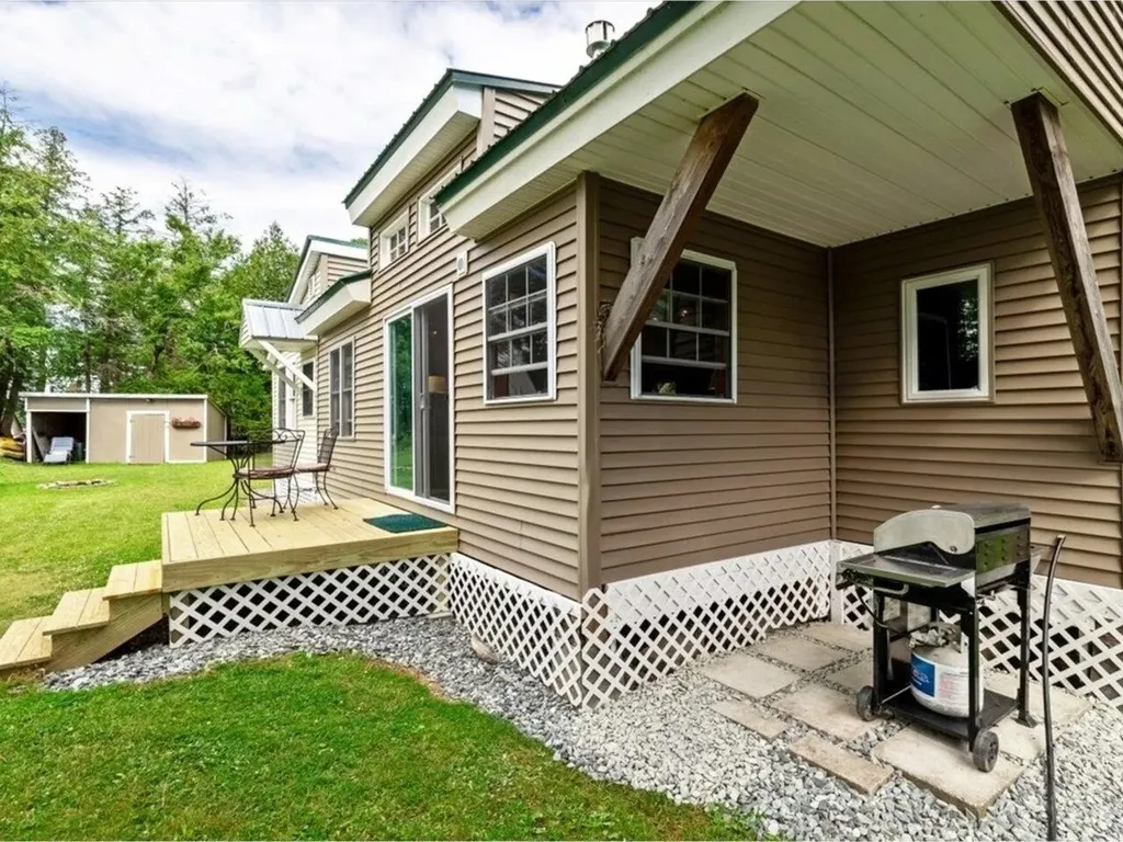 131 Shore Road Franklin VT 05457