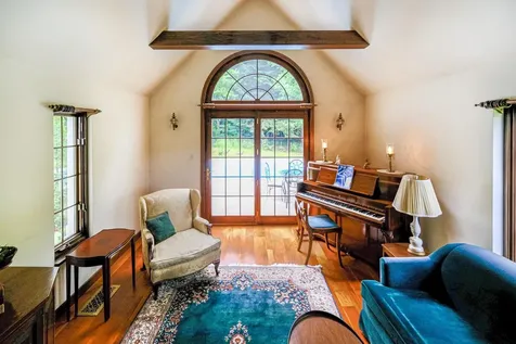 160 Peck Road Chester VT 05143